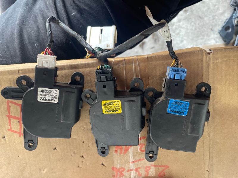 Сервопривод заслонок печки Kia ceed D266-AP6BA Б/У