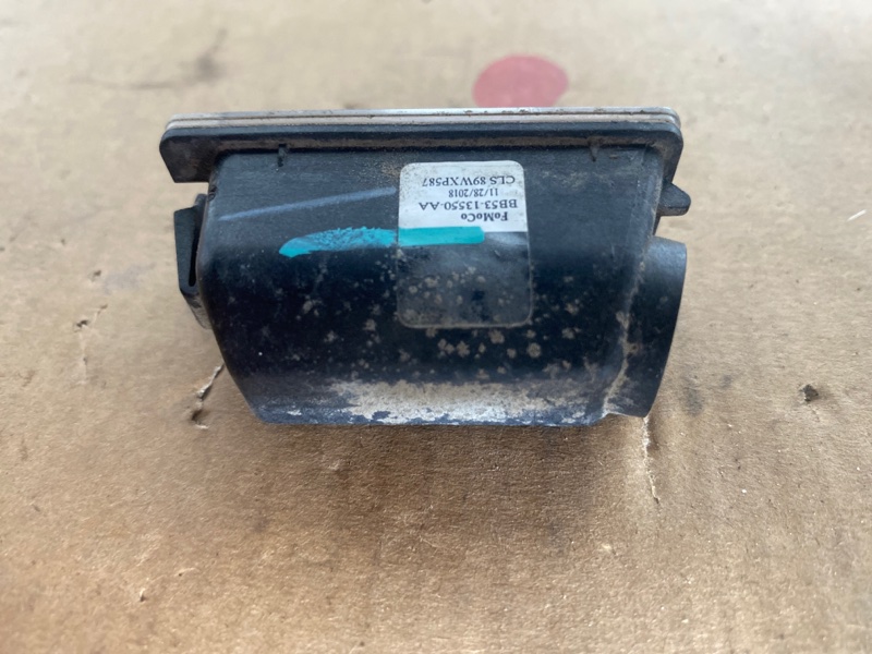 Подсветка номера задняя FORD BB53-13550-AA Б/У