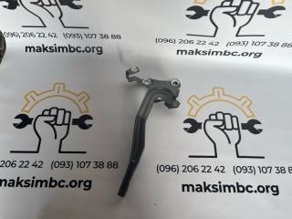 Петля капота Chevrolet Bolt EV 2023 2023