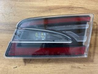 Запчасть габарит задний правый tesla s 2016